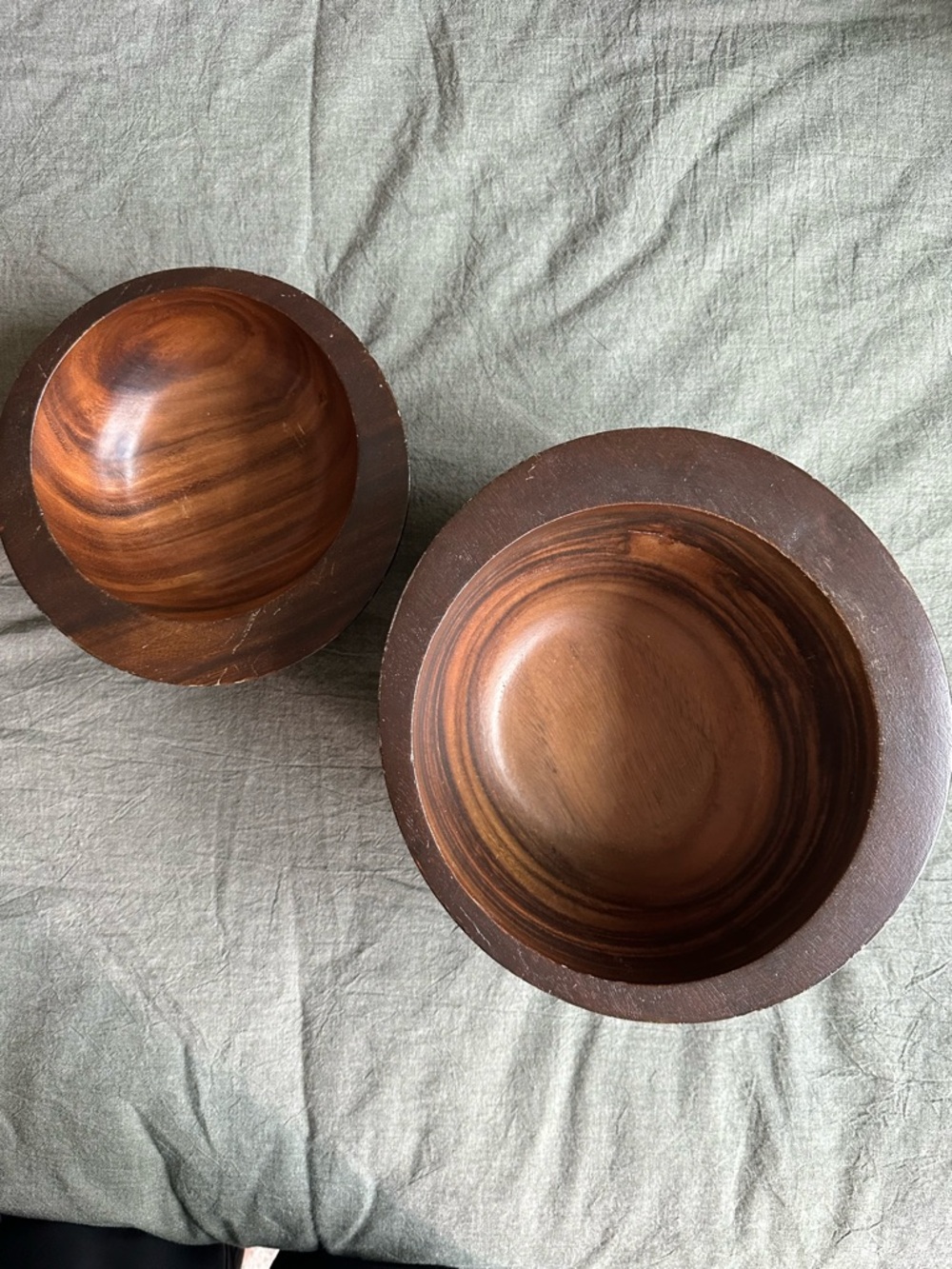 Hand-Carved Wooden Nesting Bowls - Rich Brown Set